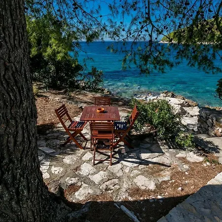 - 20 M From The Sea With Spacious Terrace *