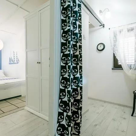 - 20 M From The Sea With Spacious Terrace Villa *