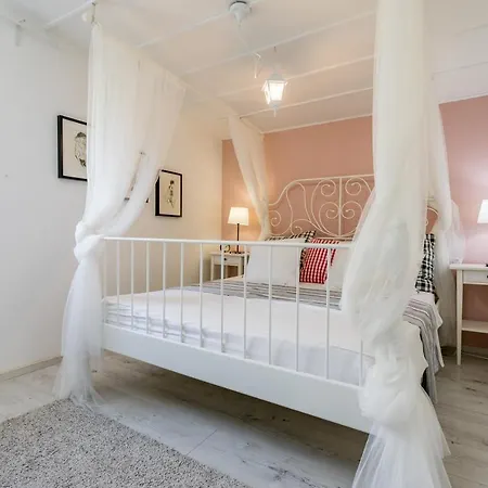 - 20 M From The Sea With Spacious Terrace וילה